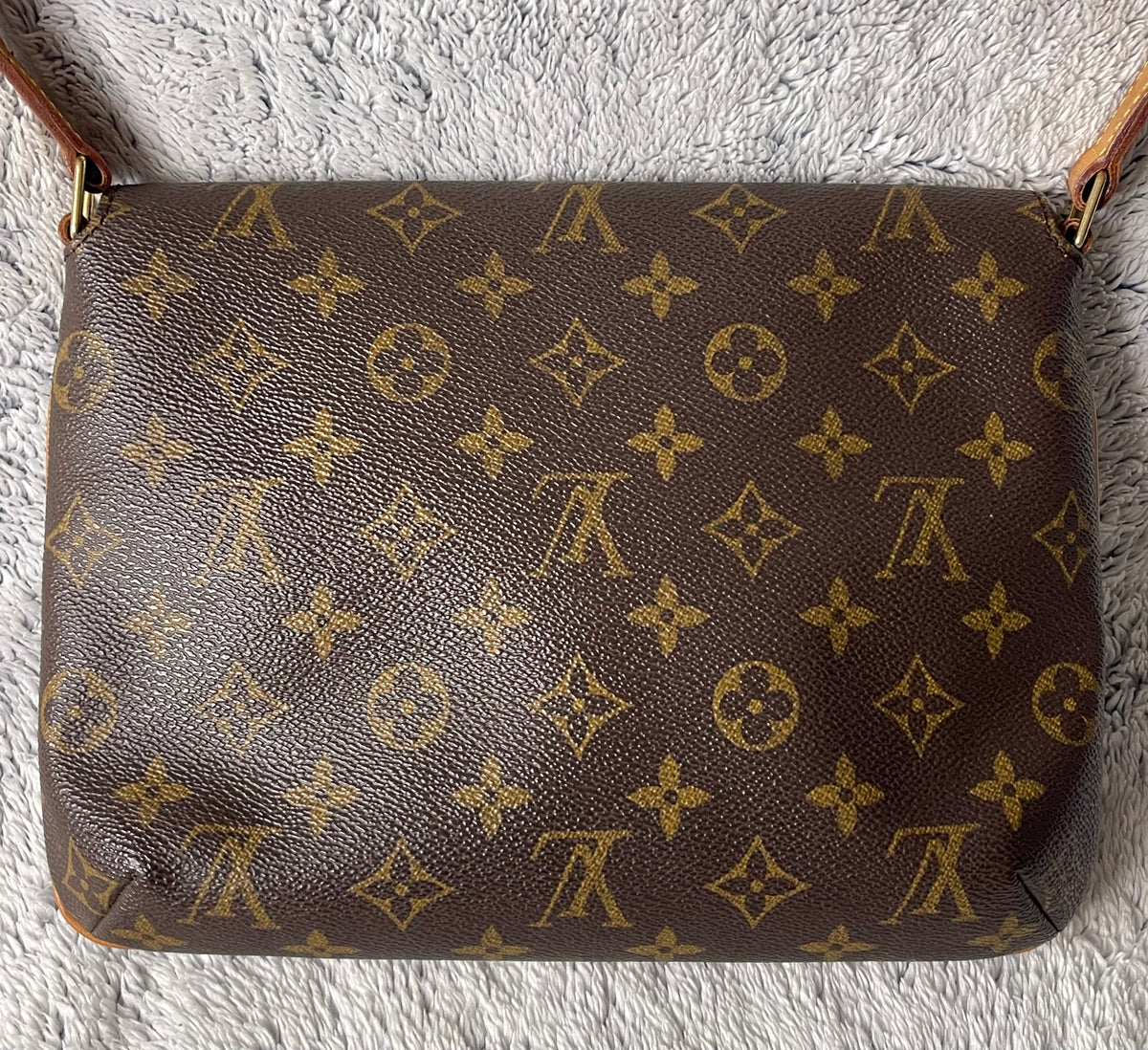 Louis Vuitton Monogram Musette Tango Shoulder Bag SP0021