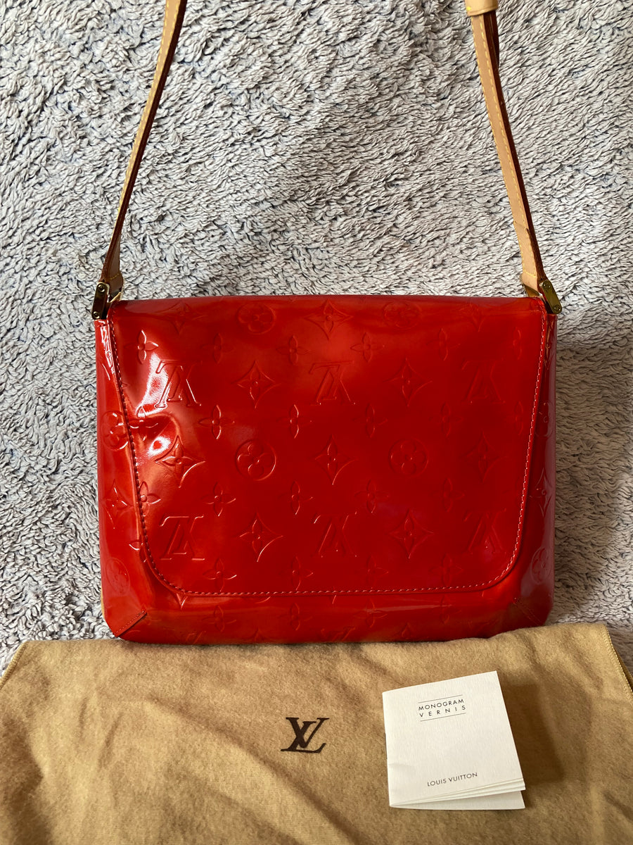 Louis Vuitton Thompson Street Red Vernis Monogram Shoulder Bag
