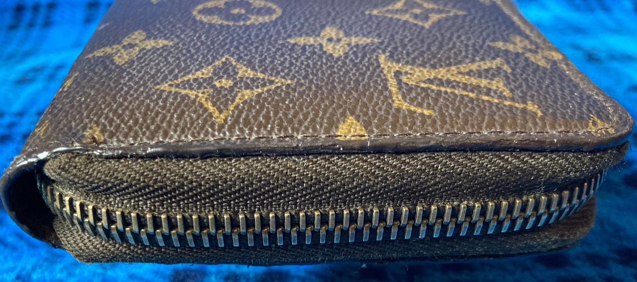 Louis Vuitton Monogram Zippy Zip Around Long Wallet