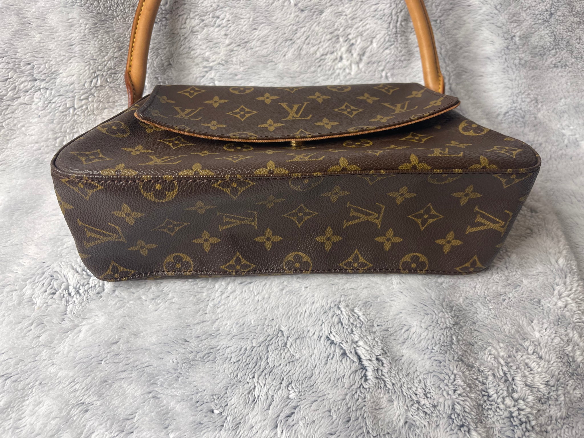 Louis vuitton monogram mini looping bag 2025