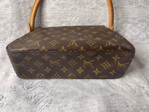 Louis Vuitton Monogram Mini Looping MI0092