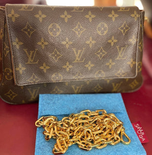 Louis Vuitton Mini Looping MI0052