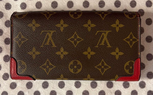 Louis Vuitton Monogram Red Retiro Sarah Long Bifold Wallet