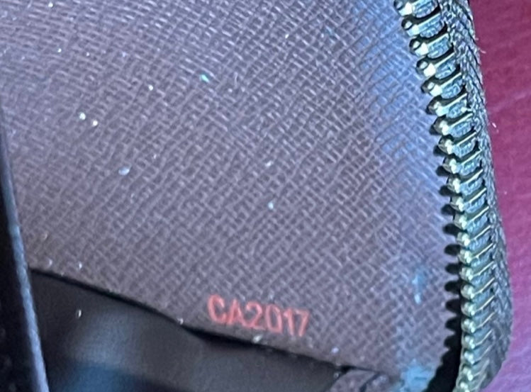 Louis Vuitton Damier Zippy Zip Around Long Wallet CA2017
