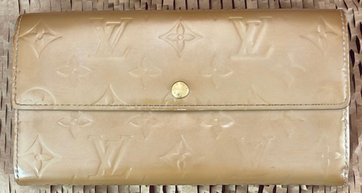 Louis Vuitton Monogram Vernis Porte Feuille Sarah Long Bifold Wallet TH1025