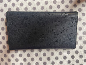 Louis Vuitton Long Wallet Black Mahina Empreinte Leather