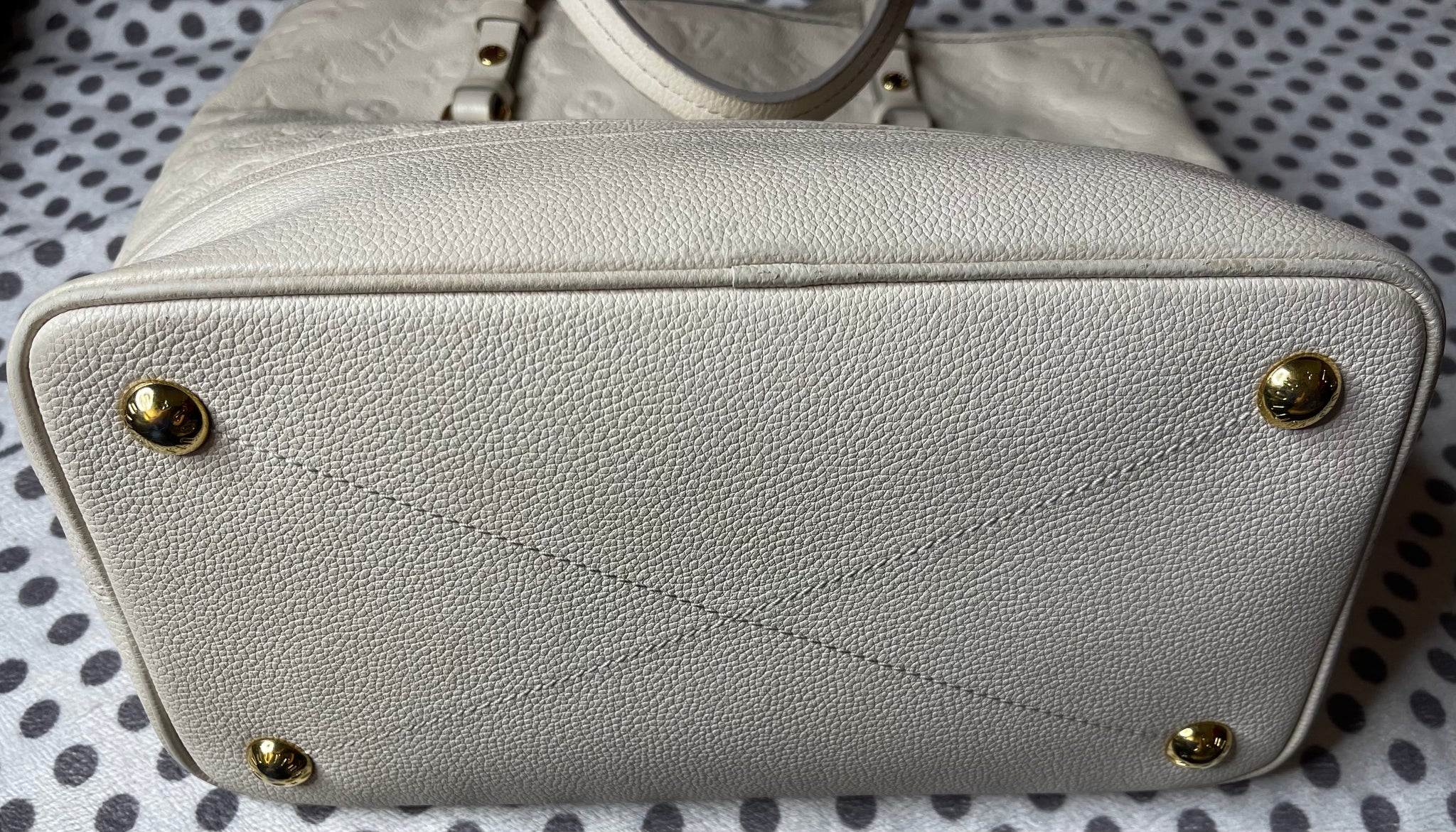 Louis Vuitton Citadine PM Cream / White Empreinte Leather Shoulder Bag CA4122