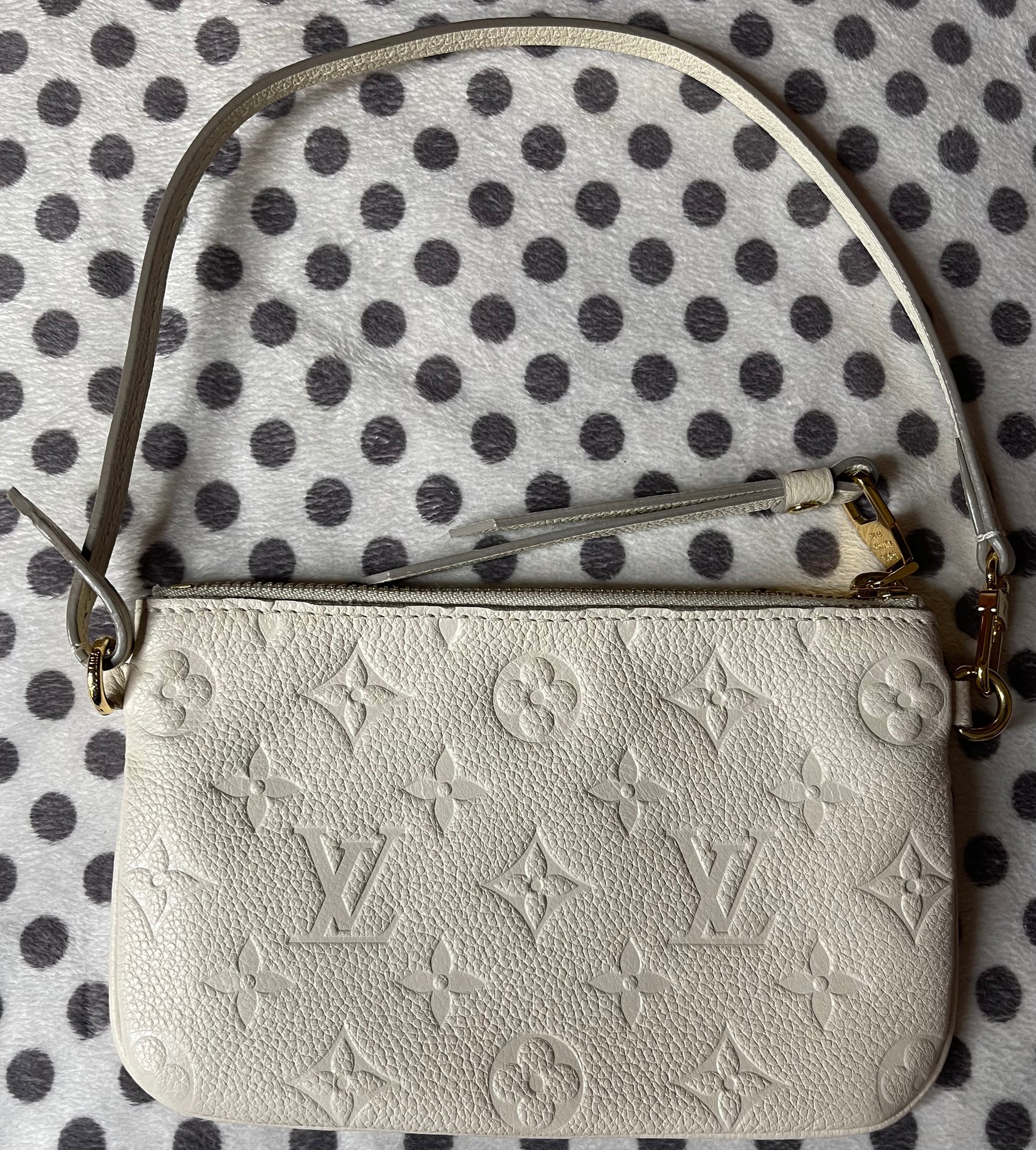 Louis Vuitton Cream / White Empreinte Leather Mini Pochette CA4122