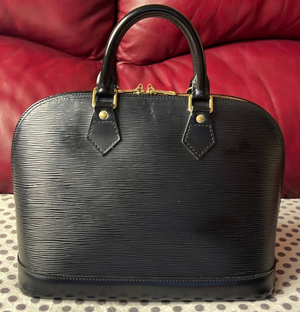 Louis Vuitton EPI Alma PM Black