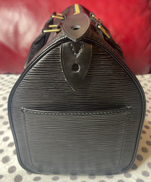 louis vuitton black epi leather purse